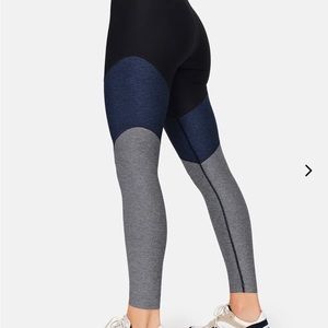 OUTDOOR VOICES Spring Leggings - Sz Small